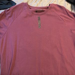 Alphalete XL TSHIRT